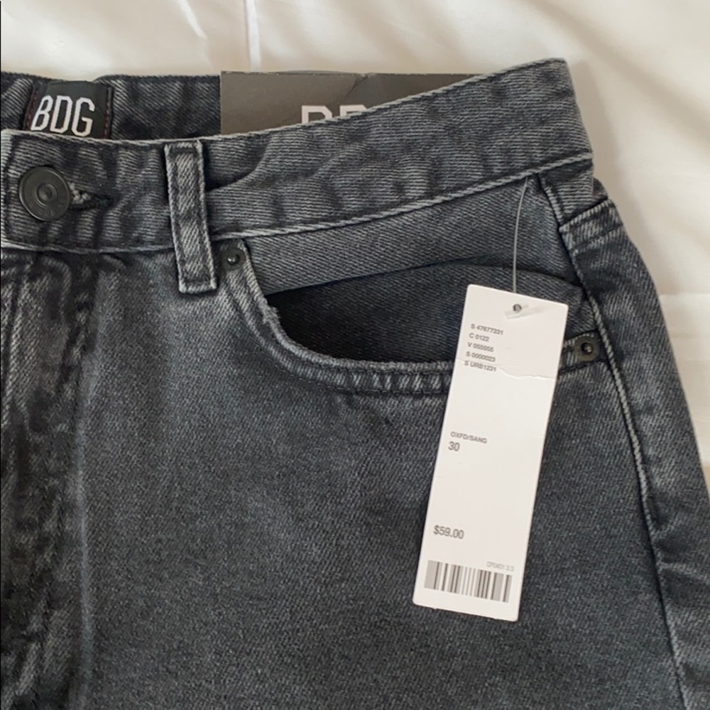 BDG High-Waisted Mom Jeans - Picture 3 of 3